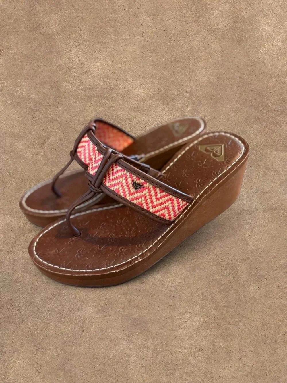 Vintage Y2K Roxy Platform Flip Flop Sandals Brown